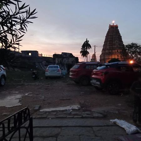 Ranjana Guesthouse Hampi Exterior photo